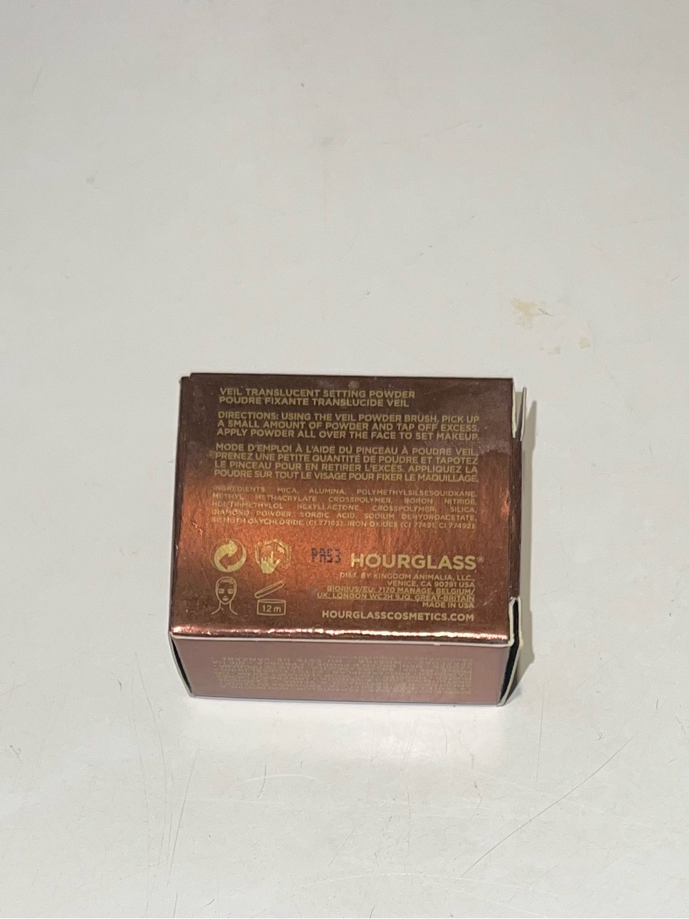 3/$30- Hourglass Mini Veil Translucent Setting Powder - Picture 3 of 8